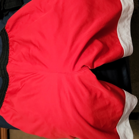 Nike dri fit large black, red, and white shorts - Picture 2 of 3